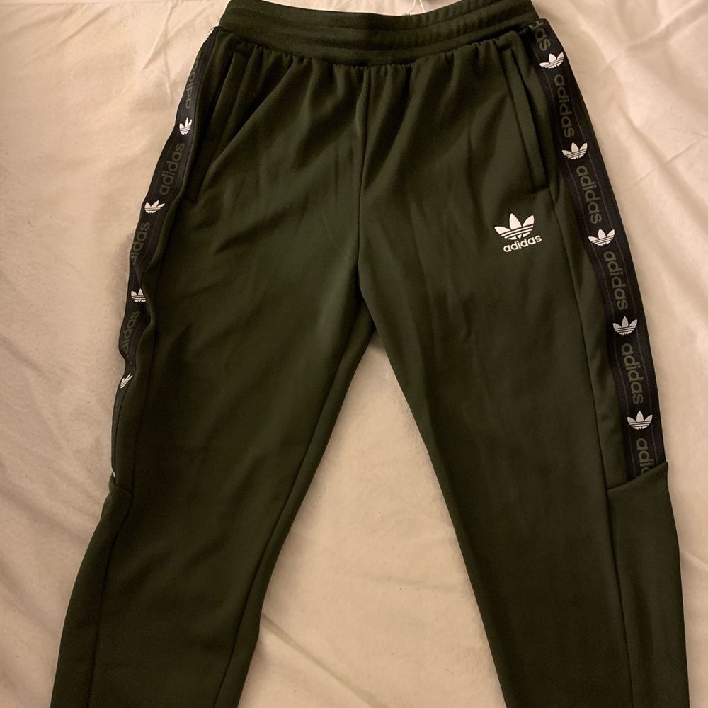 Adidas sweatpants